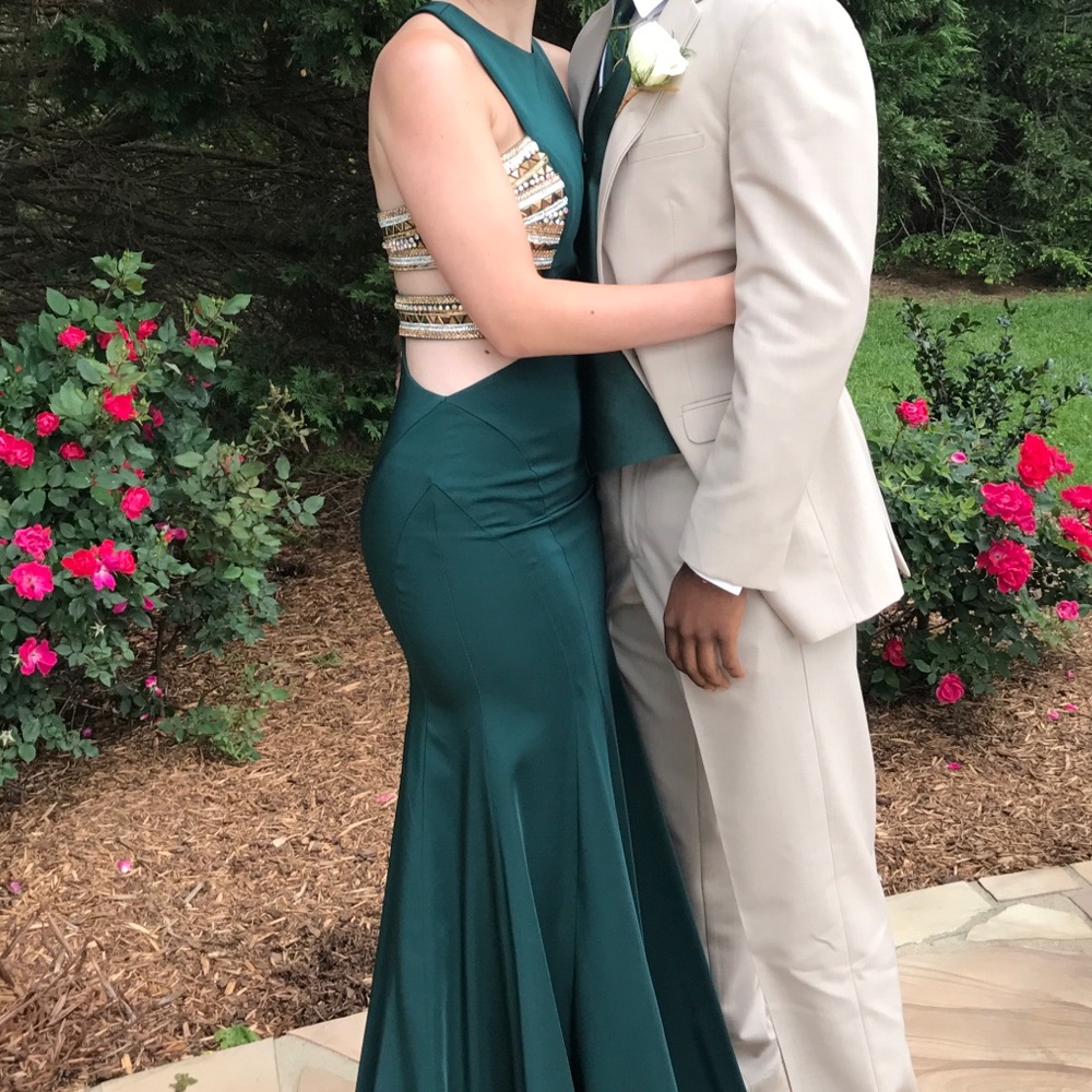 Prom Dress! - Picture 6 of 8